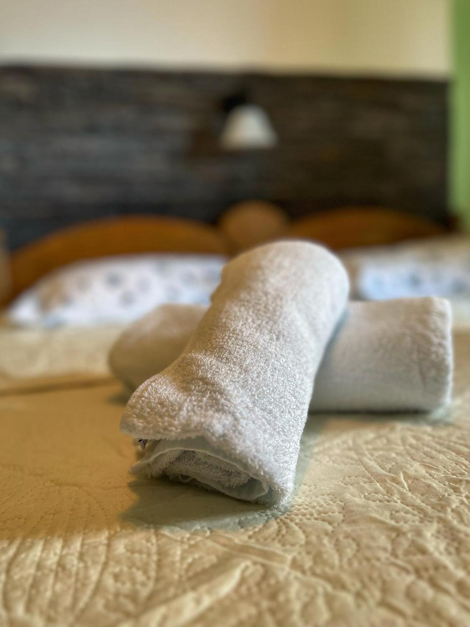 Apartmani Mia Palit Екстер'єр фото